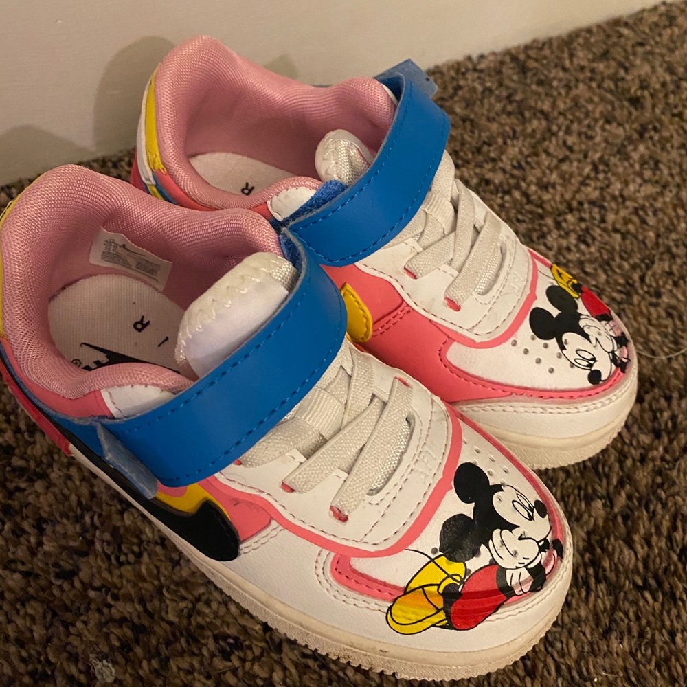 Kids Nike Air Force Ones shoes